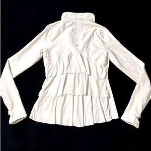 VTG Lululemon Athletic Yogi Dance White Jacket Ruffles Thumbholes Women's Size